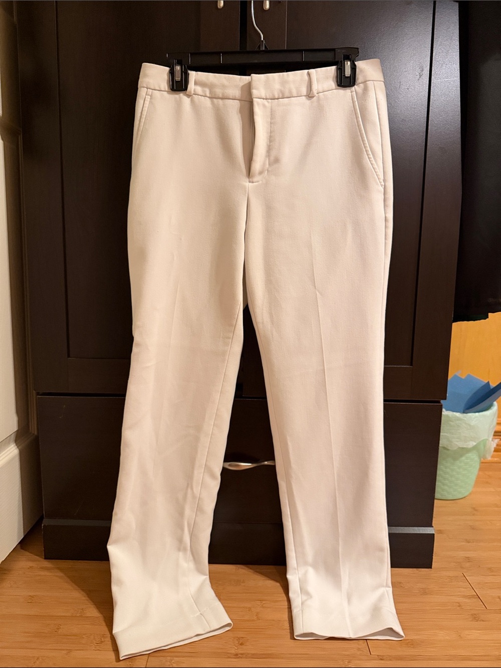 BANANA REPUBLIC women’s Classic Cream Dress Pants - Tailored Fit